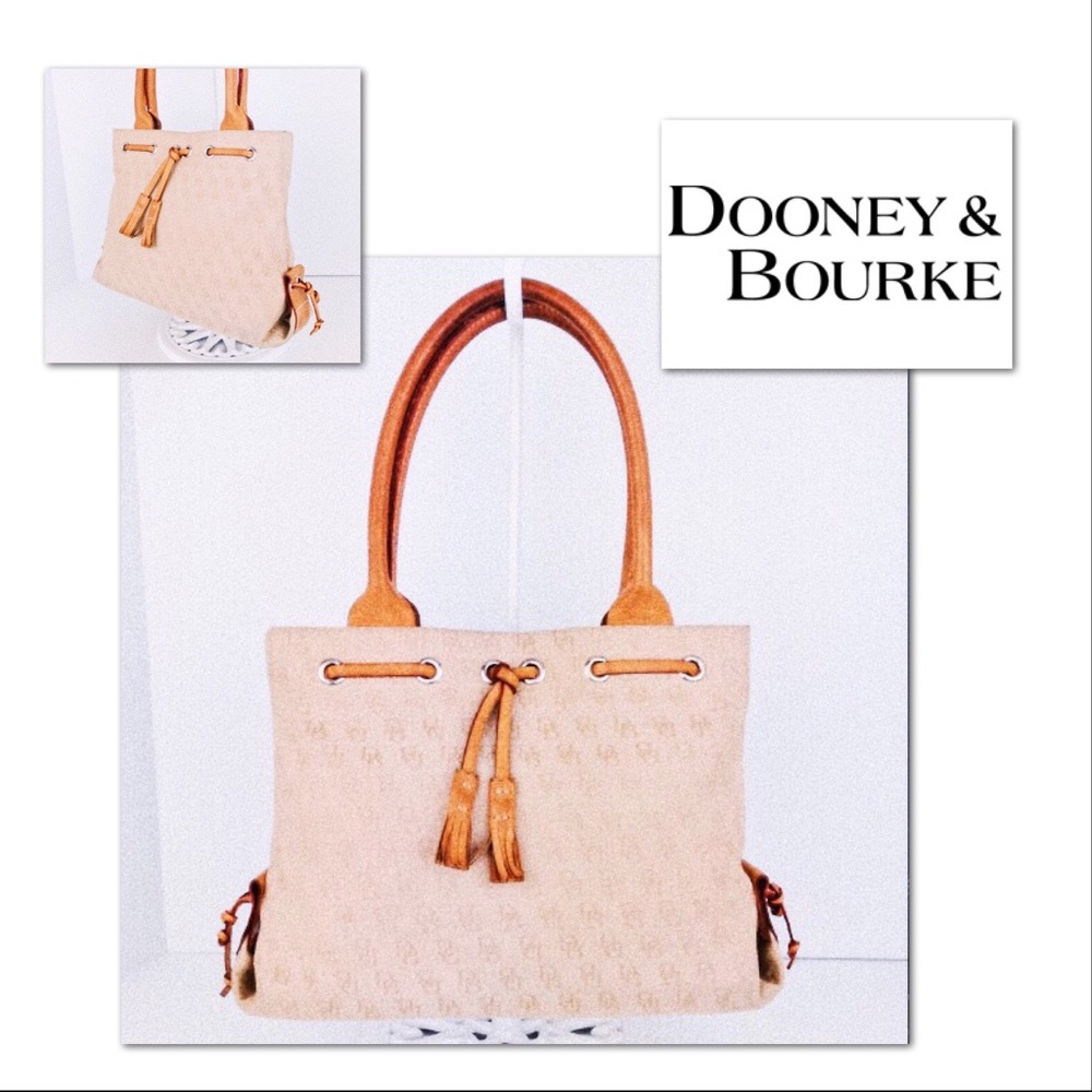 🎁🎄Dooney & Bourke Signature Tassel Satchel Tote